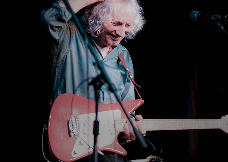 ‘Guitar god’ Albert Lee heading to the Mountains - blog post image